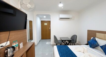 Hotel Kamla Palace Room Type - Deluxe Double Occupancy Room with King Size Bed