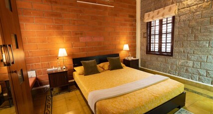 LUHO Stone House Room Type - Double Room (Sunshine)