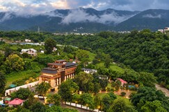 Pleasant Tree Hotels