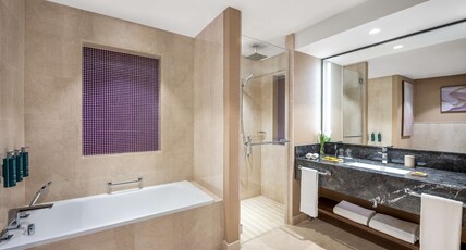 Hilton Al Khobar King Fahd Causeway Room Type - TWO DBL BDS ONE BRM APRTMT