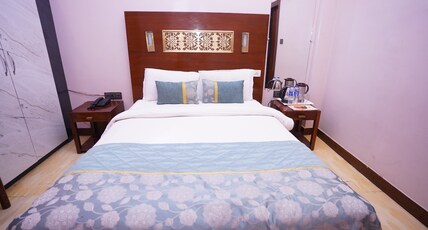 HOTEL STAY INN Room Type - DOUBLE DELUXE ROOM