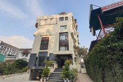 Hotel Forest Avenue | Best Luxury Hotel in Dehradun