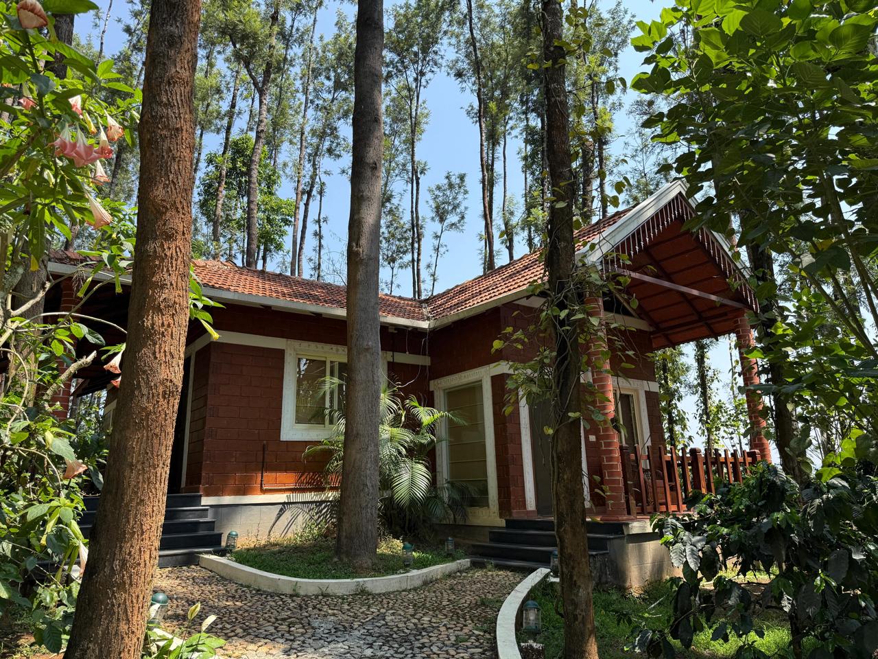 Coffee Grove Resort - Tap to explore photos