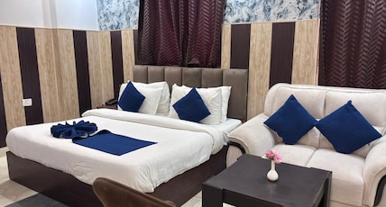 Hotel Kings Paradise & Banquet Room Type - Suite Room with jacuzzi Hotel Kings Paradise & Banquet Room Type - Suite Room with jacuzzi