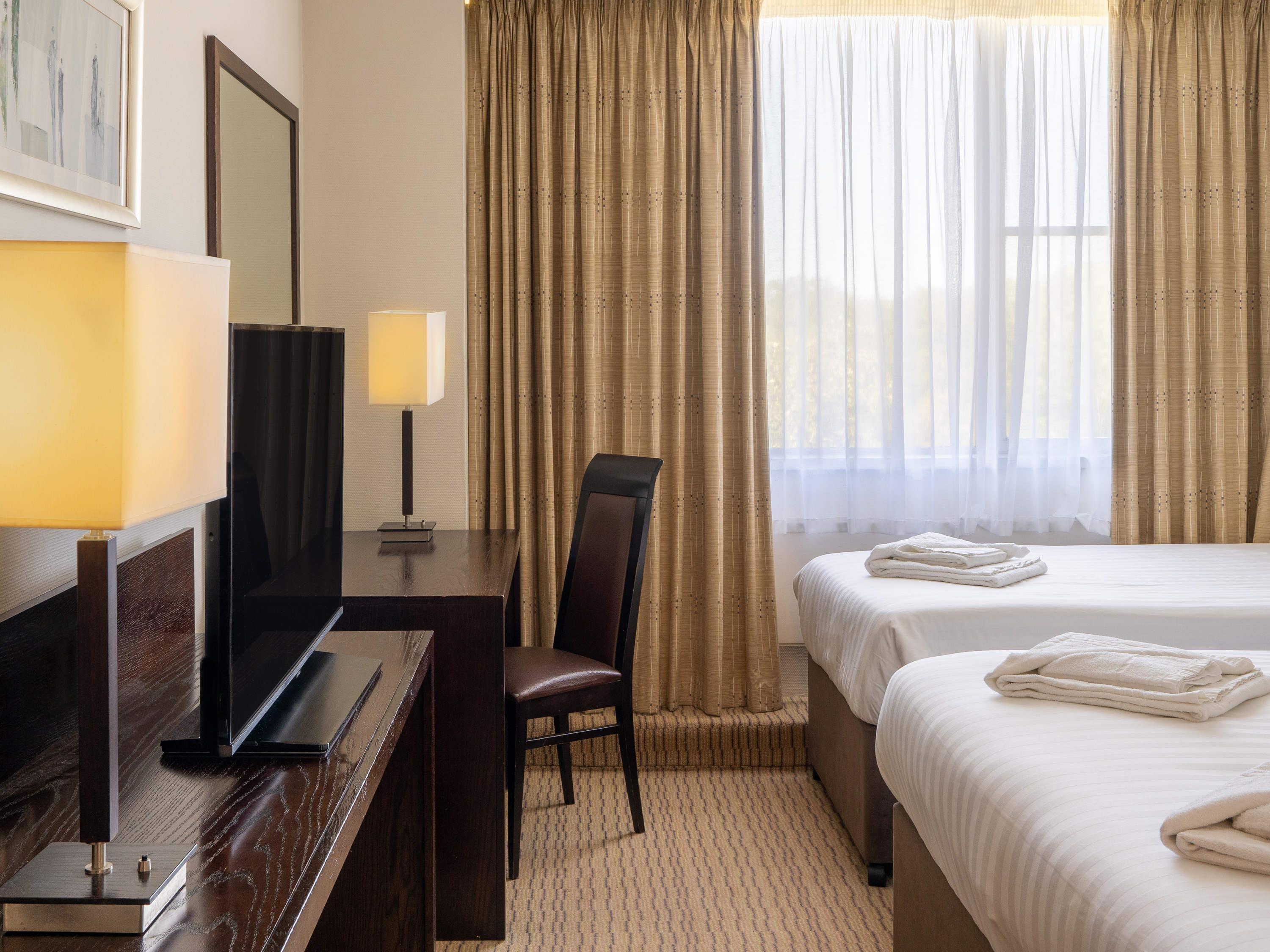Mercure Maidstone Great Danes Hotel - Tap to explore photos