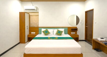 Hotel Royal Raj Room Type - Deluxe Room