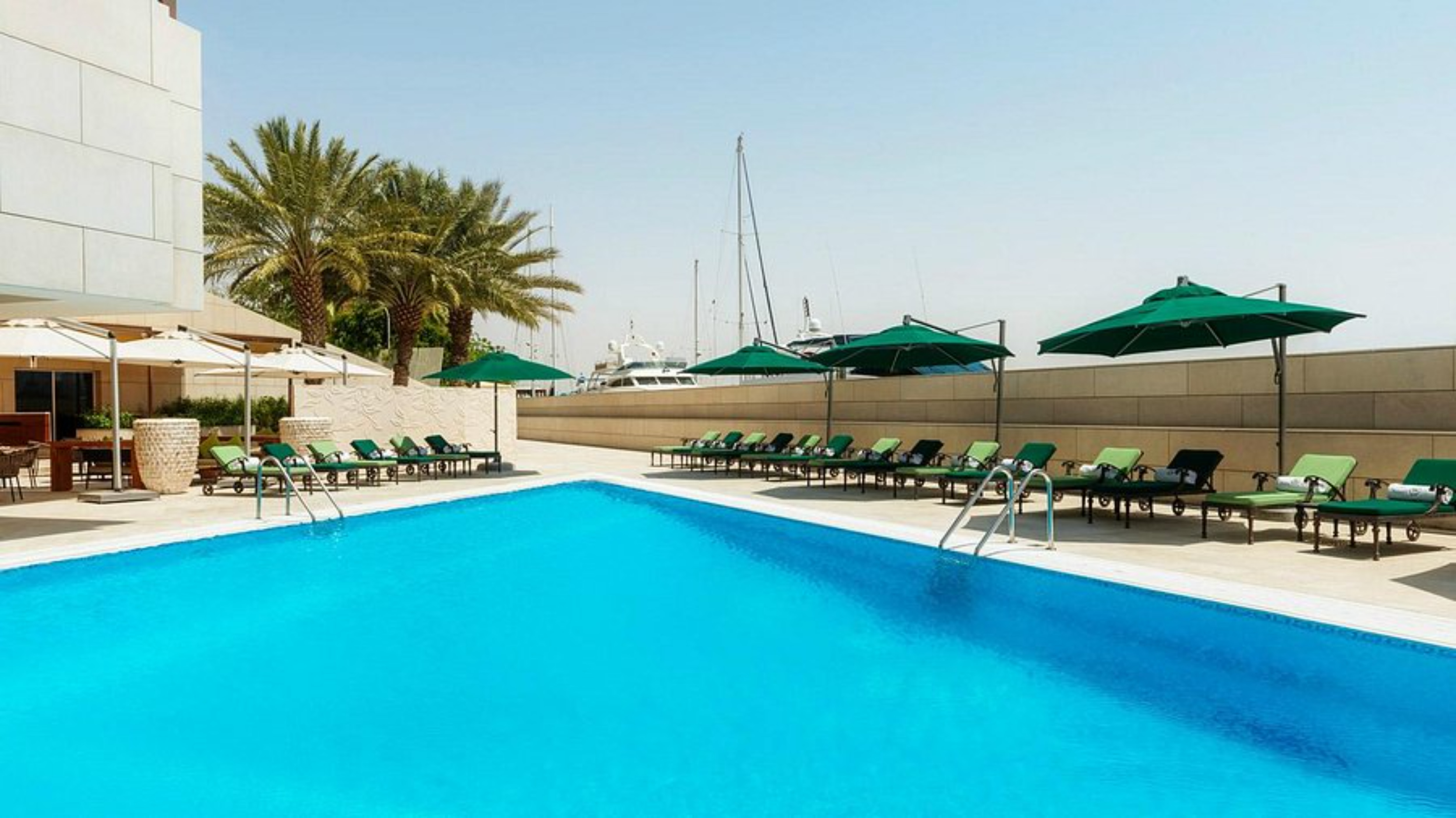 Sheraton Dubai Creek Hotel & Towers - Tap to explore photos