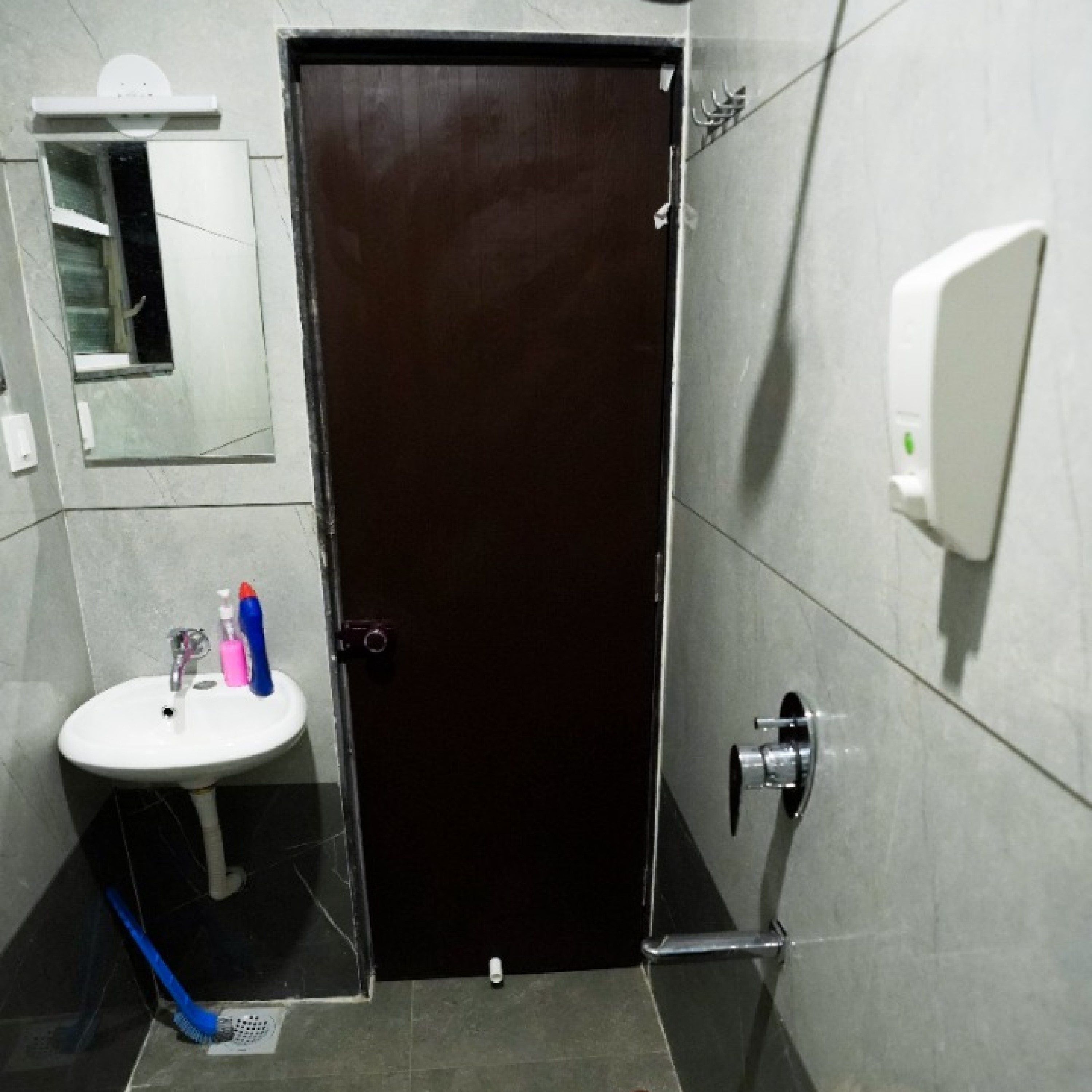 Bhandara Executive - Tap to explore photos