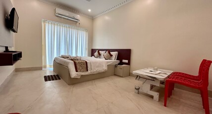 Hotel RK International Room Type - Premium Deluxe Room