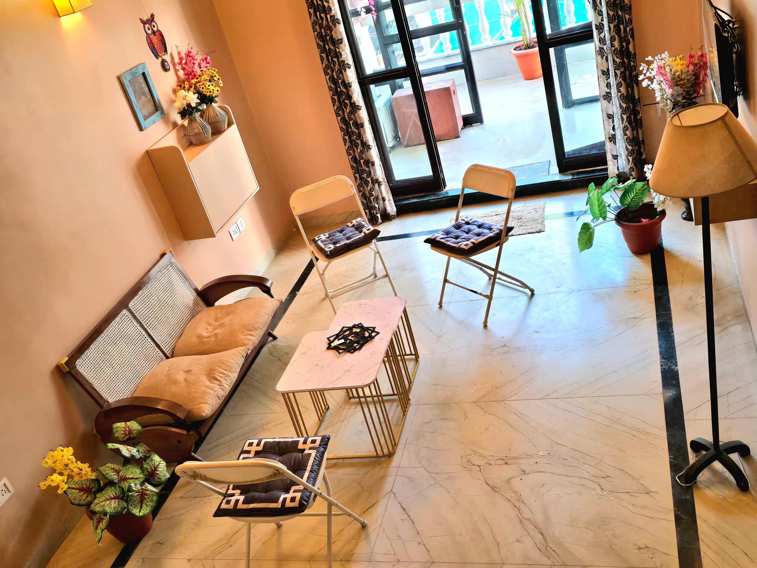 Sundowner 1BHK|5 min Beach|Vibe Veranda Chill hall - Tap to explore photos