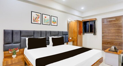 Hotel O Relax Inn Room Type - Classic