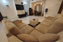 Hygge Suites - Entire 3BHK Homestay