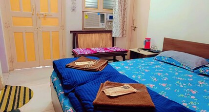 Homestay Urmil Basant A Room Type - AC Double Sharing Room