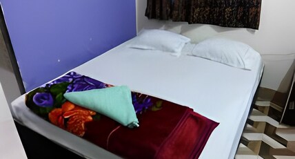 Hotel Raaj Shri and Dev Restaurant Room Type - AC