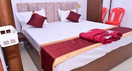 Hotel Kingspalace and dormitory Room Type - Bedroom 10