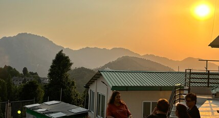 Kanatal Pinnacle House Room Type - Super Deluxe room with mountain view