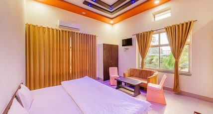 Hotel Aditya Palace Room Type - Deluxe Room