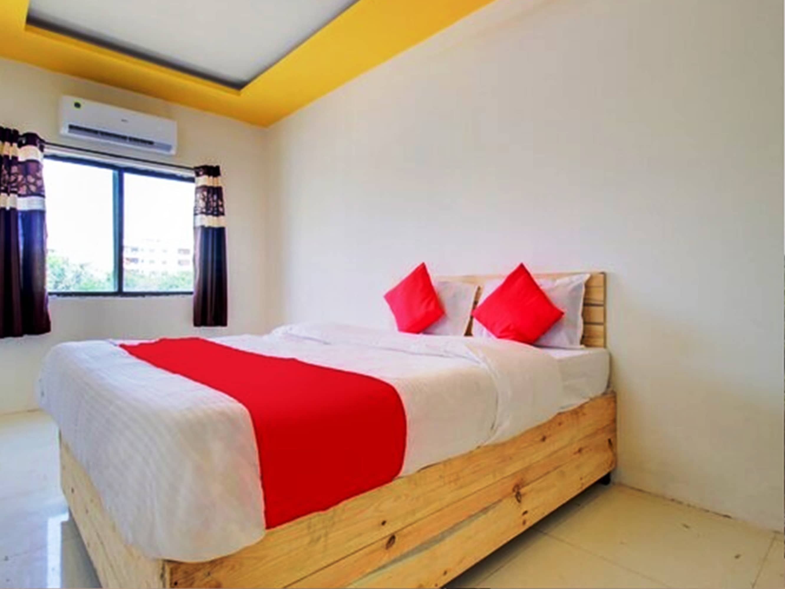 Samudra Residency - Tap to explore photos