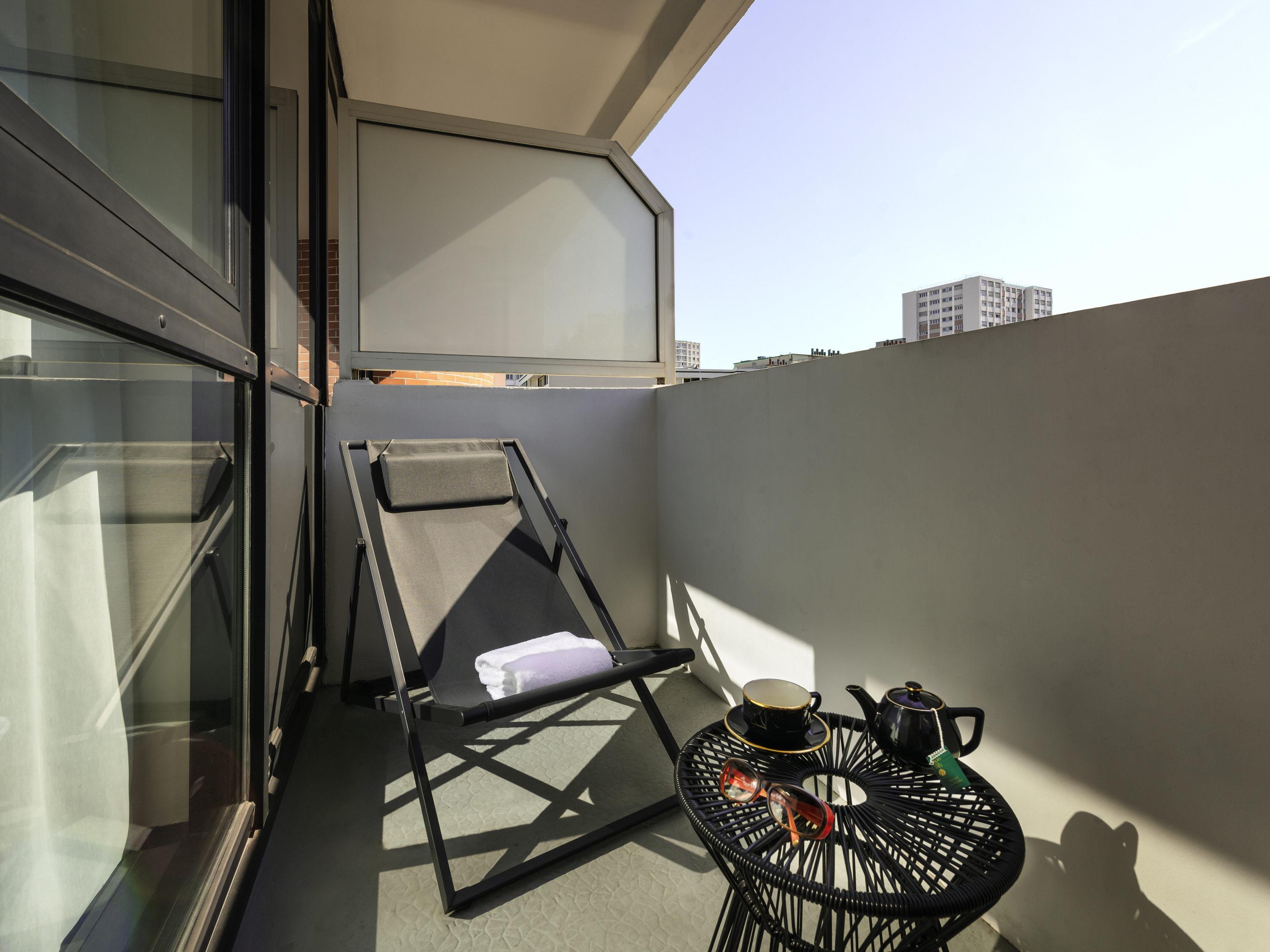 Mercure Paris Montparnasse Pasteur - Tap to explore photos