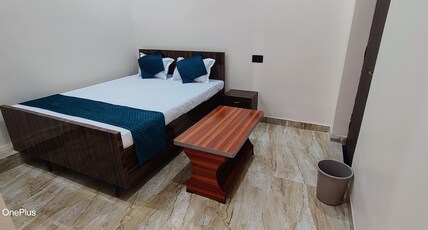 HOTEL R.S PALACE Room Type - Standard Room