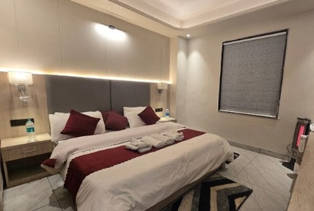 Hotel Divine Vista - Tap to explore photos