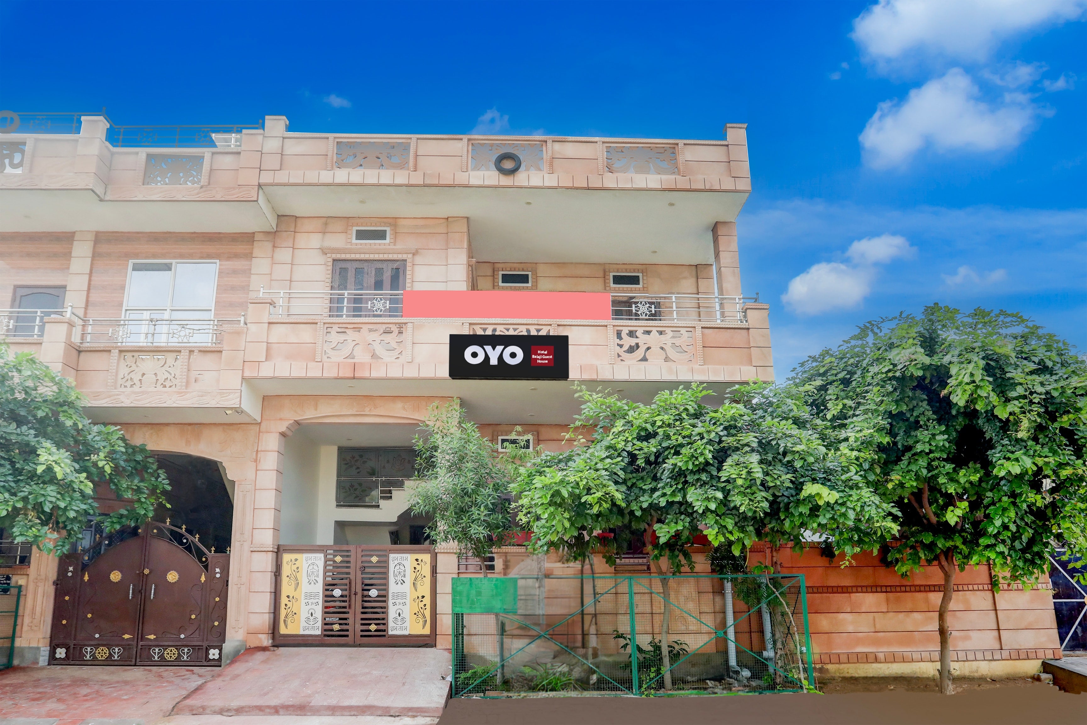Hotel O Balaji Guest House - Tap to explore photos