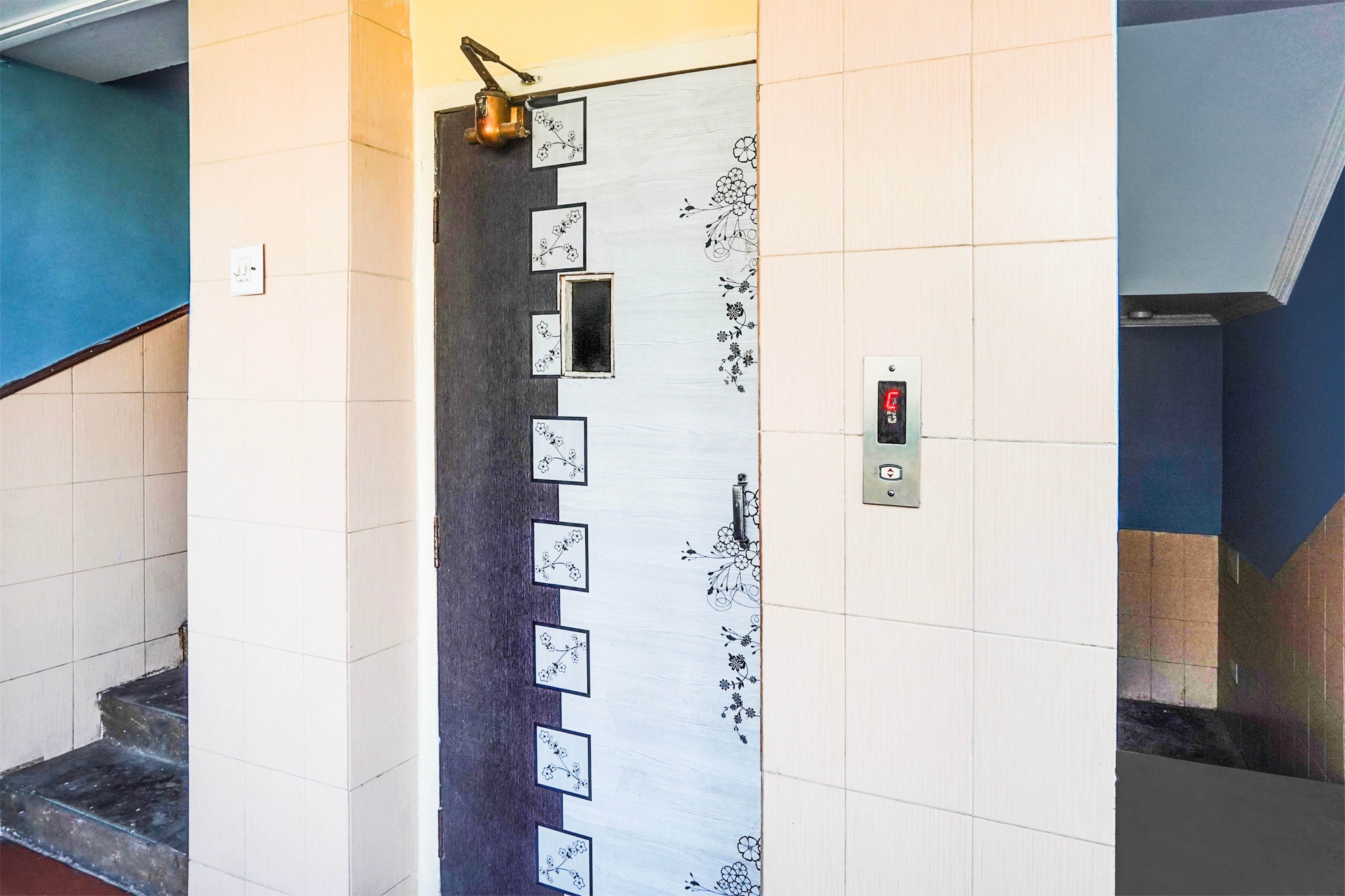 Super Hotel O Vibrant Residency - Tap to explore photos