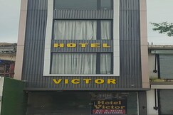 HOTEL VICTOR