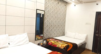 Shree ji home stay Room Type - Bedroom 1
