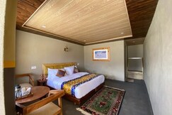 Pangong Manor | Stay with Luxury near Pangong Lake