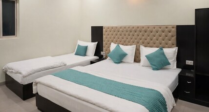 Hotel Grand Inn Room Type - Deluxe Triple Room