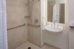 DoubleTree by Hilton Chicago - Magnificent Mile