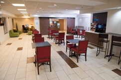 Holiday Inn Express & Suites ELKHART-SOUTH