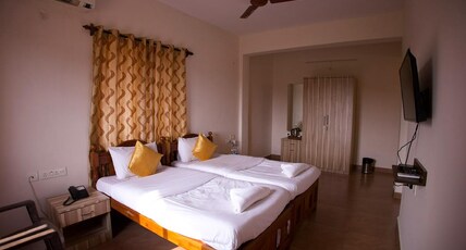 Dona Helena Holiday Home Room Type - Standard Room with Sea View