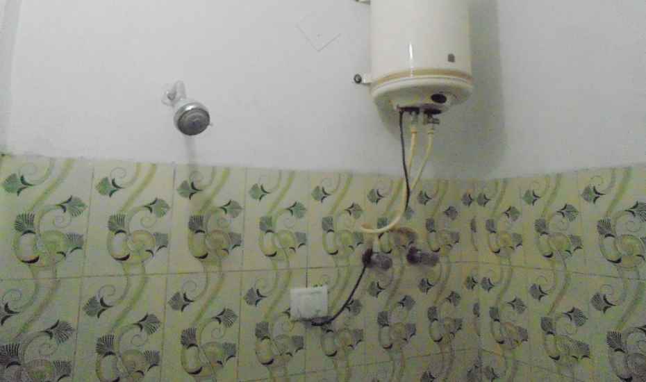 Ashique Guest House (Non AC Room (Common Bathroom)) - Tap to explore photos