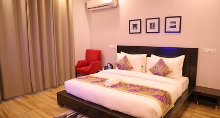 Hotel Pearl Pavallion Gurgaon Room Type - Premium Room With Free WiFi