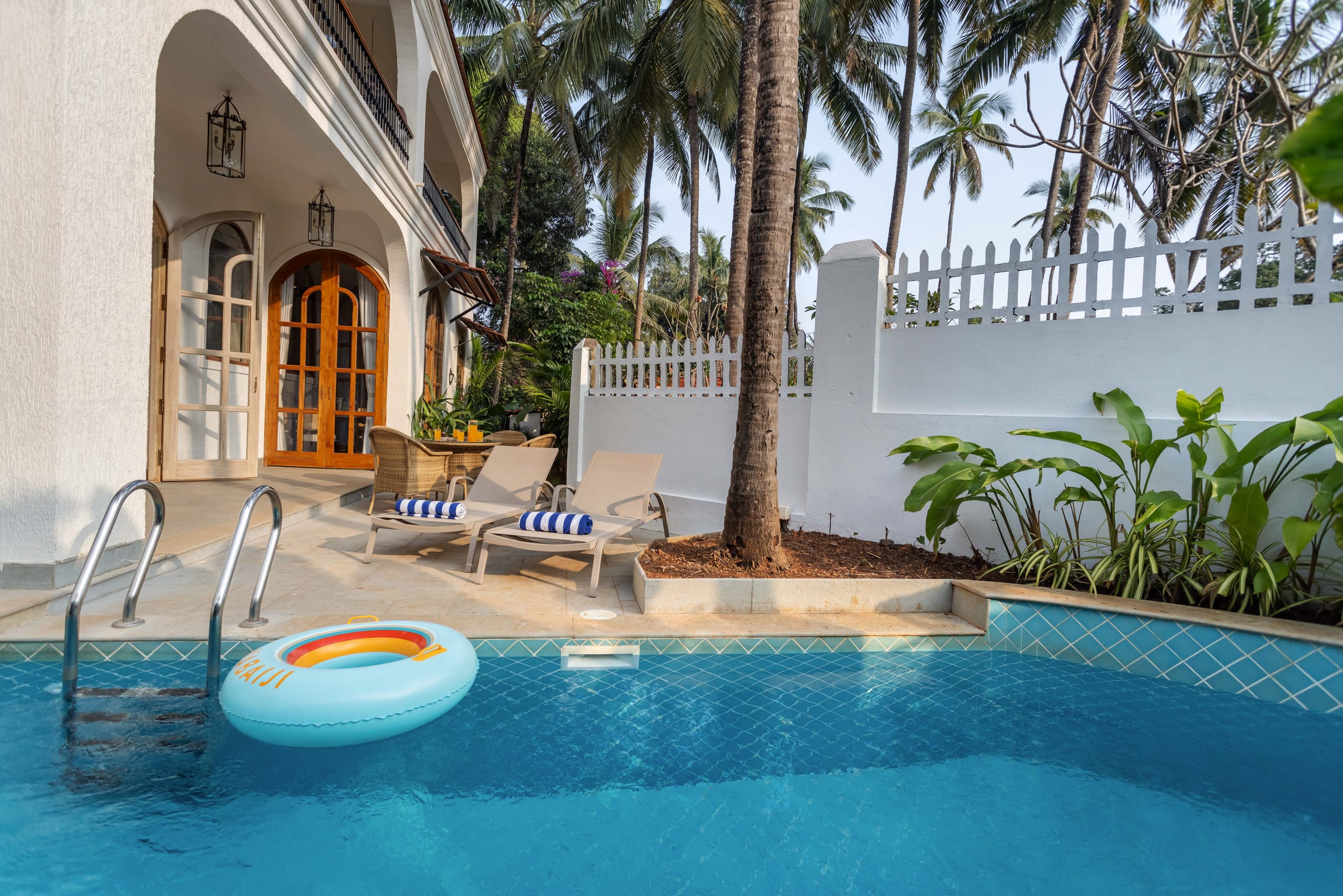 Pvt pool 5 mins to beach Near popular cafes - Tap to explore photos