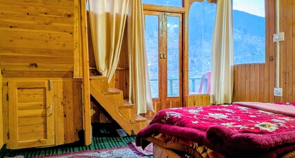 Tree Hub Jibhi Room Type - Duplex