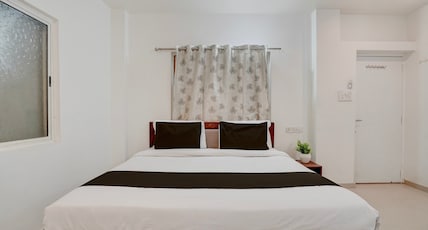 Collection O Vadodara Airport Formerly Milan Party Hall Room Type - Classic Collection O Vadodara Airport Formerly Milan Party Hall Room Type - Classic