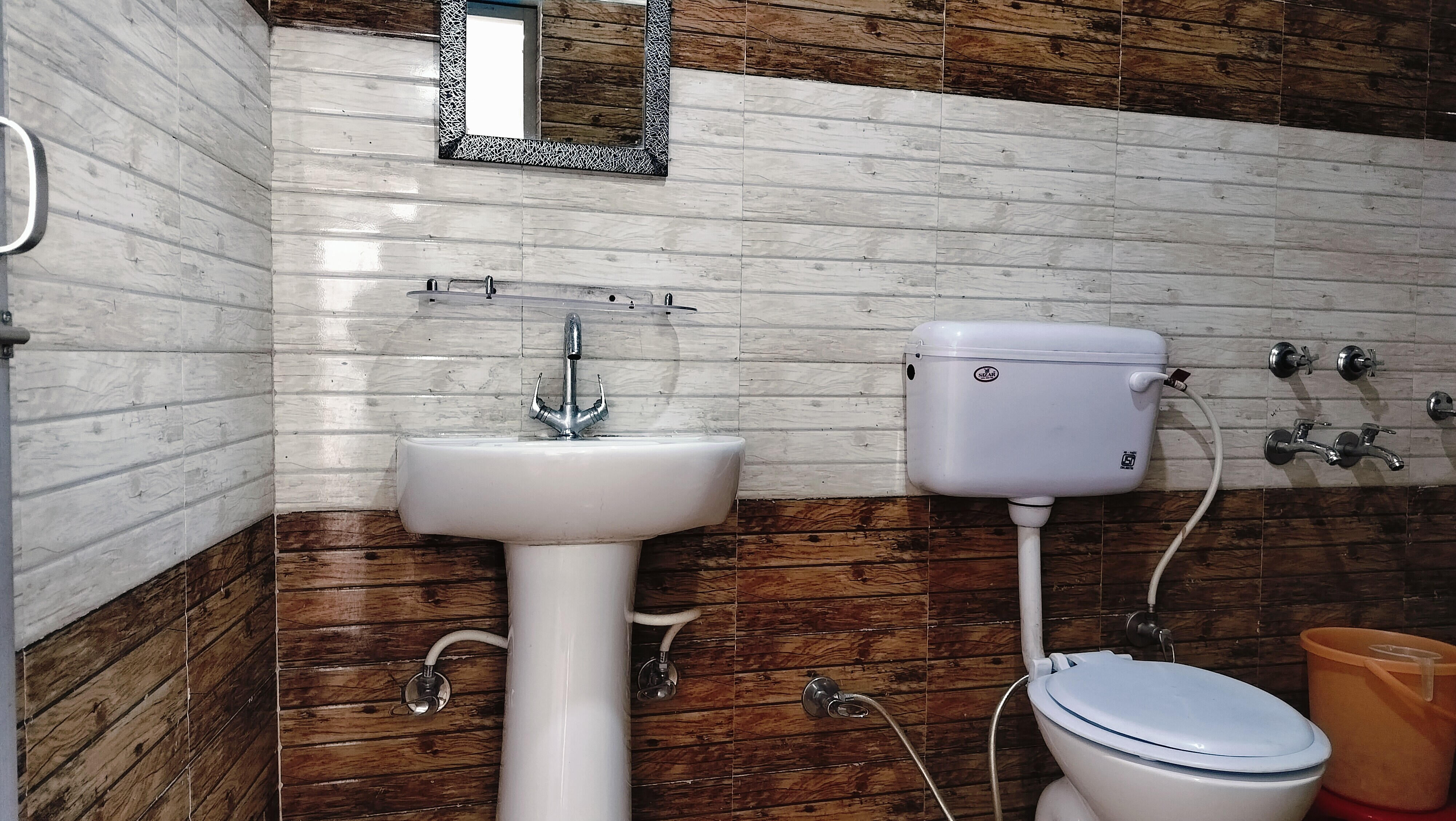 Second innings Homestay & Restaurant - Tap to explore photos