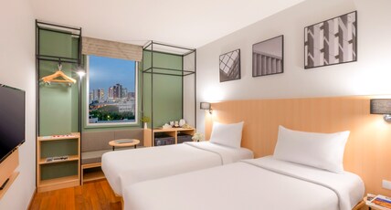 ibis Bangkok Sathorn Room Type - Superior Room, 2 Single Beds