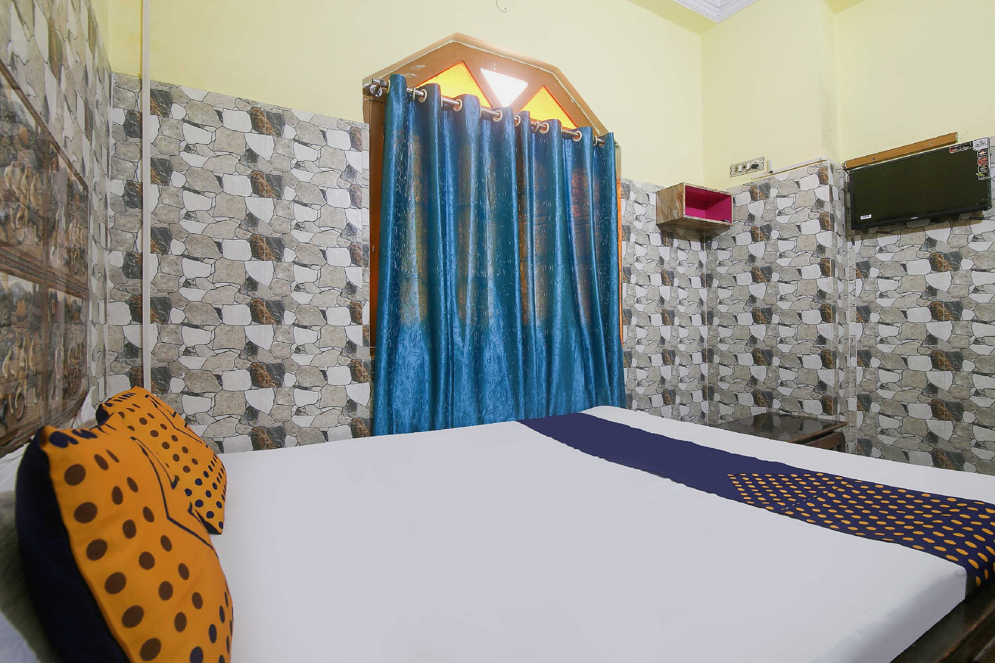 SPOT ON Hotel Sagar - Tap to explore photos