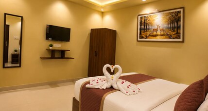 Hotel Krishna Inn Room Type - Super Deluxe Room