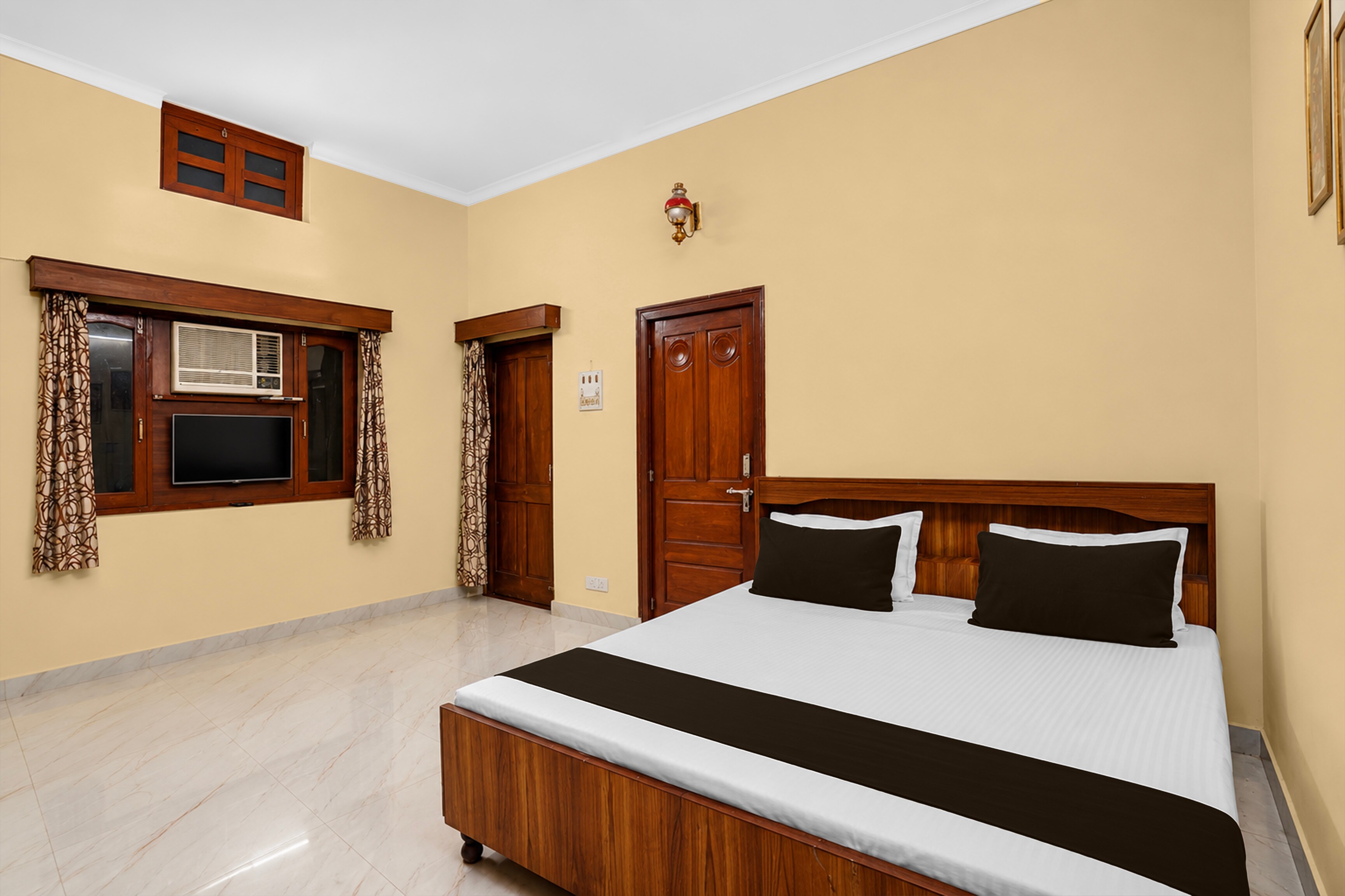 Hotel O Durgesh Guest House - Tap to explore photos
