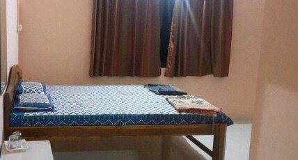 Stayvelle Inn Room Type - Double Bed AC ROOM