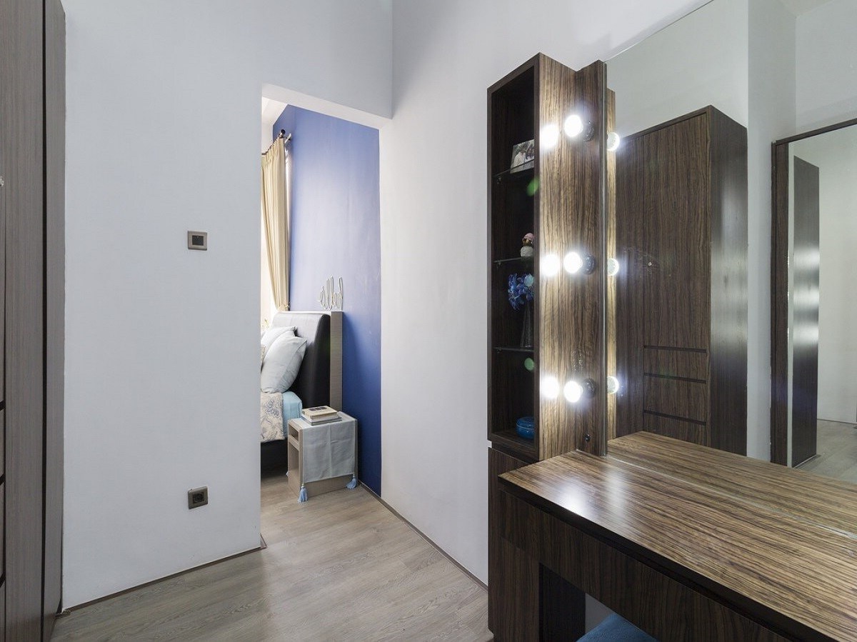 Cozy one bedroom apt with bath - Tap to explore photos