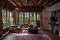 Photos of Tongspon Inn Leh