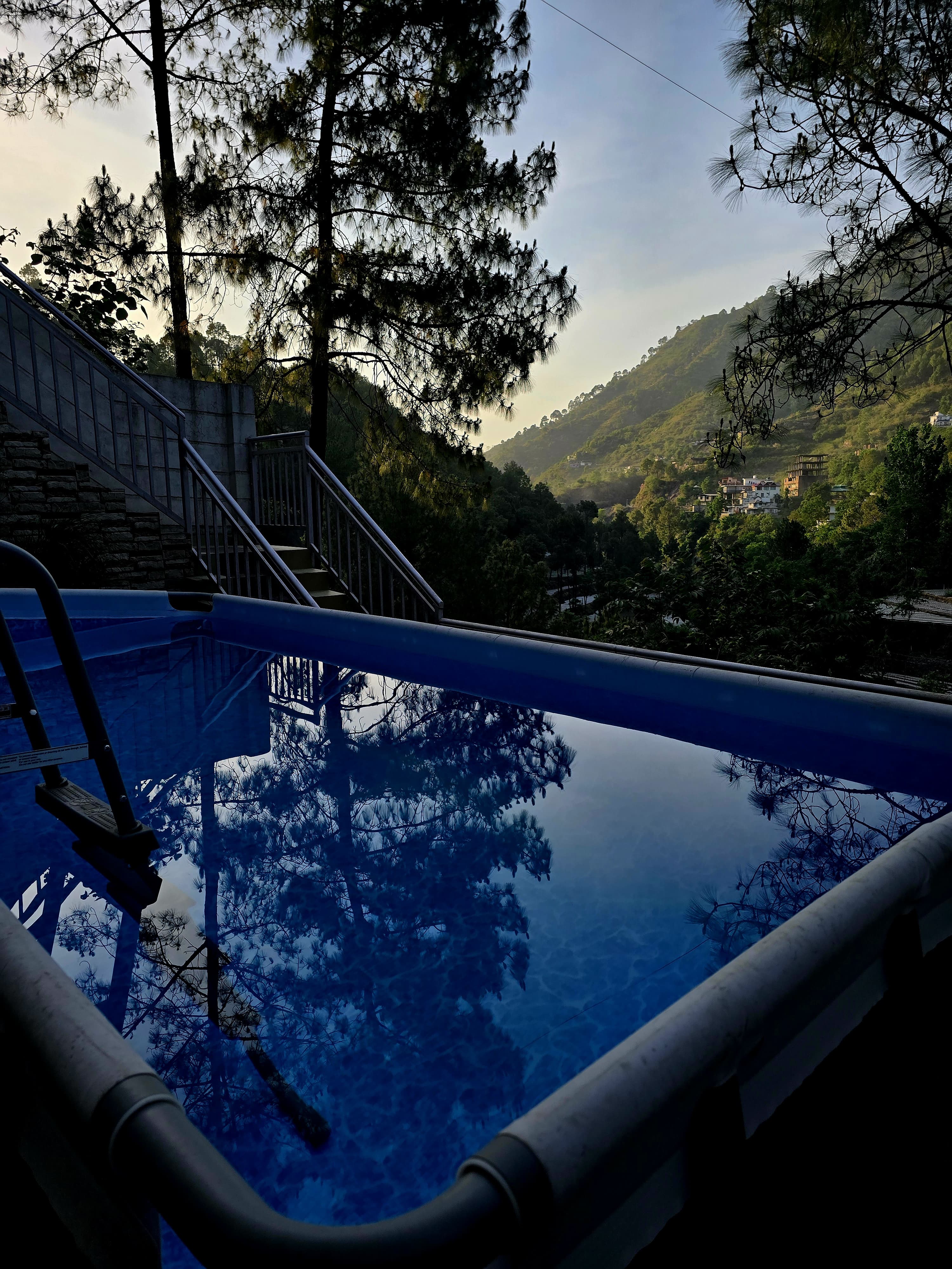 Sky Haven by Nowhere Cottages - Tap to explore photos