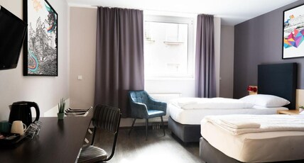St Christophers Inn Vienna Room Type - Twin Room with Bathroom