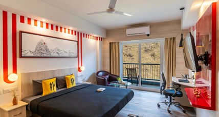 The Hosteller Bam Rishikesh Room Type - Luxury Double Room with Balcony and Valley View